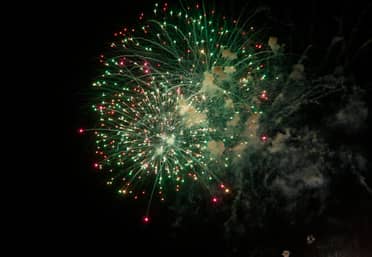 Puente Alto: familia repele turbazo armado con fuegos artificiales