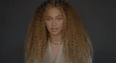 El emotivo mensaje de Beyoncé para los estudiantes del 2020 contra el racismo y sexismo