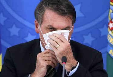 Bolsonaro habría modificado la cantidad de muertes por coronavirus para reportar menos de 1.000 por día