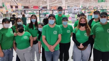 Trabajadores de Jumbo en Curicó realizan paro por incumplimiento de contratos