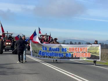"Sin agricultura, el pueblo no come": Manifestantes exigen presencia de autoridades en Villa Prat