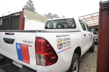 Gobierno Regional del Maule entrega dos nuevas camionetas a Senapred