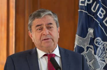 Senador Coloma destaca recuperación de recursos para Bomberos