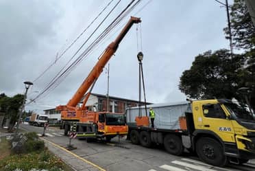 Instalan módulos de primera sucursal de Banco Estado en Romeral