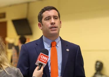 Diputado Benjamín Moreno ofició al DAEM de Curicó por accidente escolar en la Escuela España