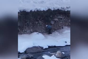 Con principio de hipotermia rescataron a persona aislada en la Cascada Invertida de San Clemente