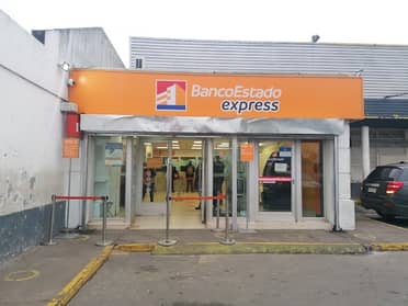 Banco Estado reconoce error y devuelve dinero de clienta depositado en otra cuenta