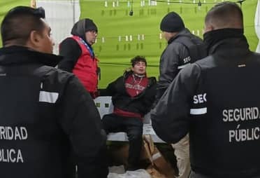 Carabineros detuvieron a sujeto que habría amenazado con arma a fogueo a guardias en la Alameda de Curicó