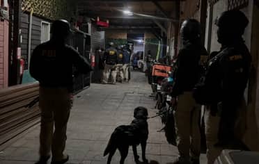 Tribunal dejó en prisión preventiva a banda que cometía robos violentos en salones de juegos del Maule Sur