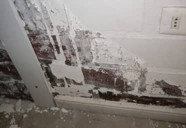 Vecinos de los Jardines de Quilvo amenazan con denunciar a inmobiliaria por mala calidad de sus casas