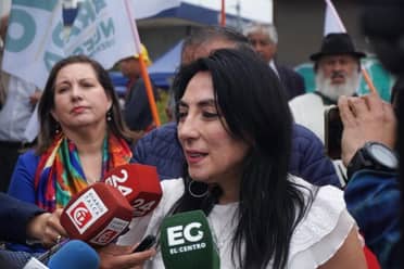Cristina Bravo no renunciará al cargo de gobernadora regional