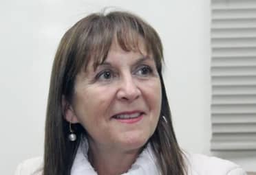 Directora del DAEM Curicó cumple ocho meses suspendida: Sigue recibiendo su remuneración