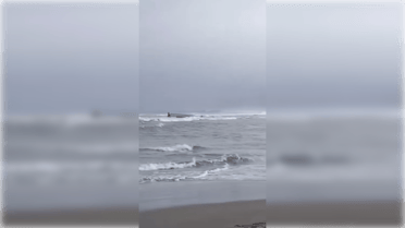 Pescadores artesanales salvan de milagro tras volcamiento de embarcación en Bucalemu