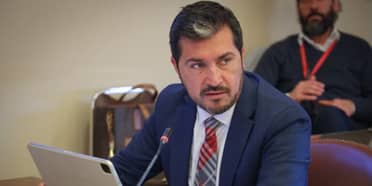 Diputado Rey critica recorte presupuestario y exige respeto para el Maule