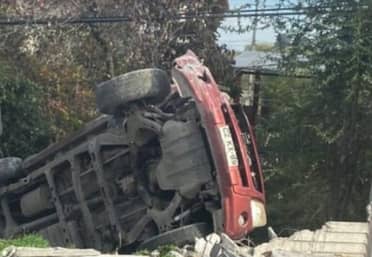 Accidente vehicular en Los Niches deja cinco lesionados