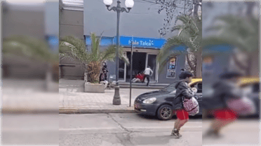 Delivery resulta baleado tras confuso incidente en supermercado de Talca