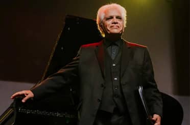 Nostalgia y clásicos: Roberto Bravo vuelve al TRM con concierto dedicado a las grandes melodías del cine