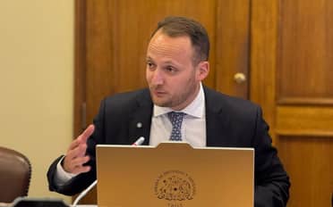 Diputado Guzmán reitera que se decrete "emergencia sanitaria" en el Lago Vichuquén