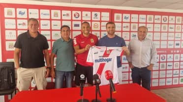 "Vengo a competir de verdad": Leandro Benegas oficializa su regreso a Curicó Unido