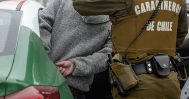Carabineros detiene a sujeto tras robar más de 30 cajas de preservativos en Parral
