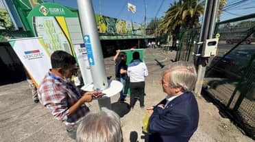 FELICUR estrena tótem de carga y paneles solares para convertirse en la primera feria libre sustentable de Chile