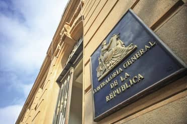 Contraloría desestima denuncia de concejala por horas extras de funcionaria municipal en Curicó