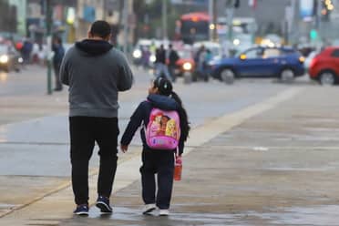 Más de 70 mil estudiantes inician su año escolar en la provincia de Curicó: Autoridad detalla nueva normativa sobre el uso de celulares