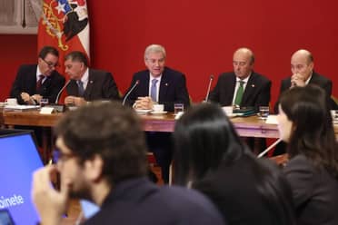 Kast lidera consejo de gabinete tras 100 días intensos y anuncia plan para crear 50 mil empleos