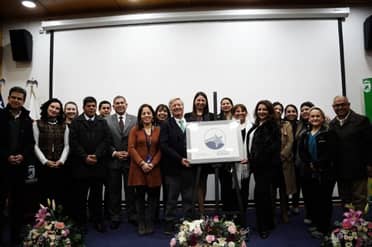 CESFAM Betty Muñoz Arce de Curicó recibe importante acreditación de calidad y seguridad en la atención