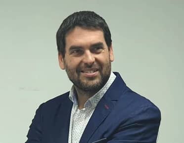 Excandidato Carlos Rosas acusa irregularidades y falta de transparencia en elección de gerencia en Somos Pro