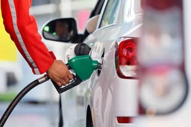 Enap anuncia significativa baja en el precio de los combustibles