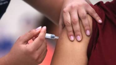 El Maule supera el 80% de cobertura en vacunación contra la influenza y logra el 2° lugar a nivel nacional