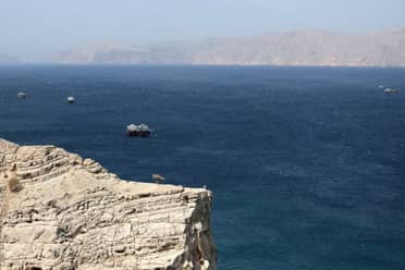 Irán cierra el Estrecho de Ormuz tras incidentes y fallidas negociaciones con EE.UU