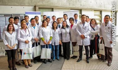 24 médicos especialistas se gradúan del programa “Becas Maule”