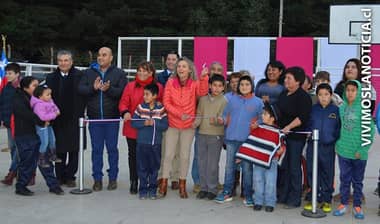 Inauguran multicancha en Alupenhue