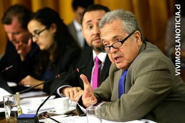 Diputado Ceroni se alinea en defensa de la Nueva Mayoría