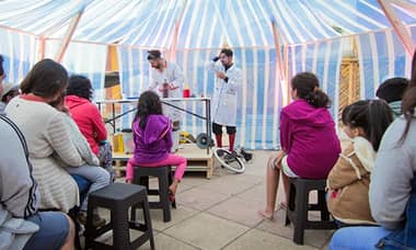 Científicos UTalca enseñaron ciencias en balnearios maulinos