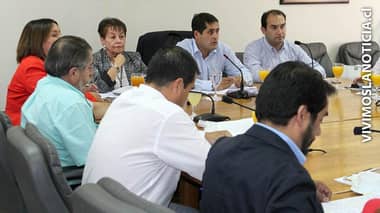 Concejo municipal de Linares analiza cerrar la farmacia comunitaria