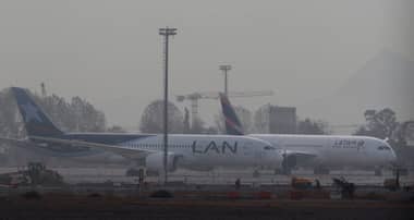 Niña de 14 años muere en avión que viajaba desde Miami a Santiago