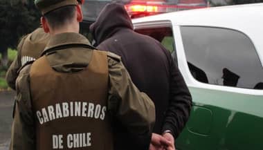 Detienen a tres ladrones mientras desvalijaban casa en Talca