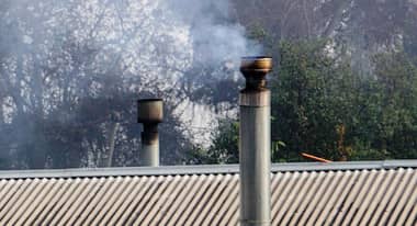 Estudian posible relación entre el humo de las chimeneas y la preeclampsia