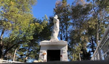 Hallan cadáver de hombre en cerro Carlos Condell de Curicó