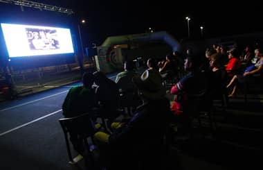 Mall Curicó realizará Autocinema para celebrar Día de los Enamorados
