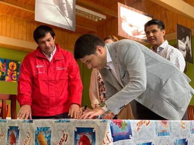 Servicio Nacional de Mayores entregó más de $300 millones a tres hogares de ancianos de Curicó