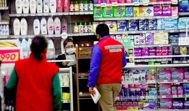 Municipio de Curicó y comerciantes acordaron estrategias para abordar fin de la cuarentena