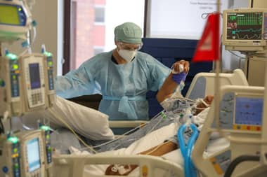 Gobierno patrocinará iniciativa para cubrir la rehabilitación de pacientes Covid-19 con secuelas