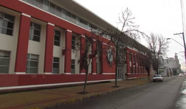 Colegio Santo Tomás de Curicó prohibirá el uso de celulares a sus estudiantes