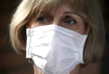Evelyn Matthei afirmó que de aprobarse ley del retiro del 10% de los fondos previsionales “Chile se va a incendiar”