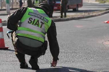 Dos fallecidos deja volcamiento de camión en ruta San Javier-Constitución