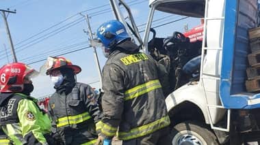Una víctima fatal deja colisión de camiones en ruta 5 sur frente a Curicó
